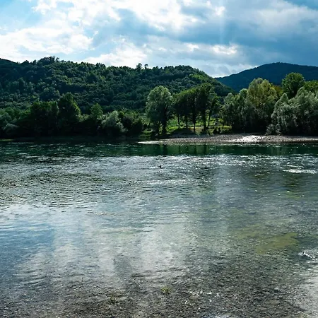 Zavicaj Gornja Tresnjica Semesterbostad *